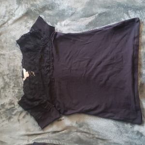 Cute H&M short sleeve, lace collar top, black